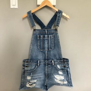 Short denim overalls